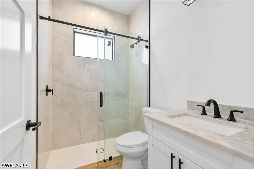 4th Avenue SE Naples, FL 34117