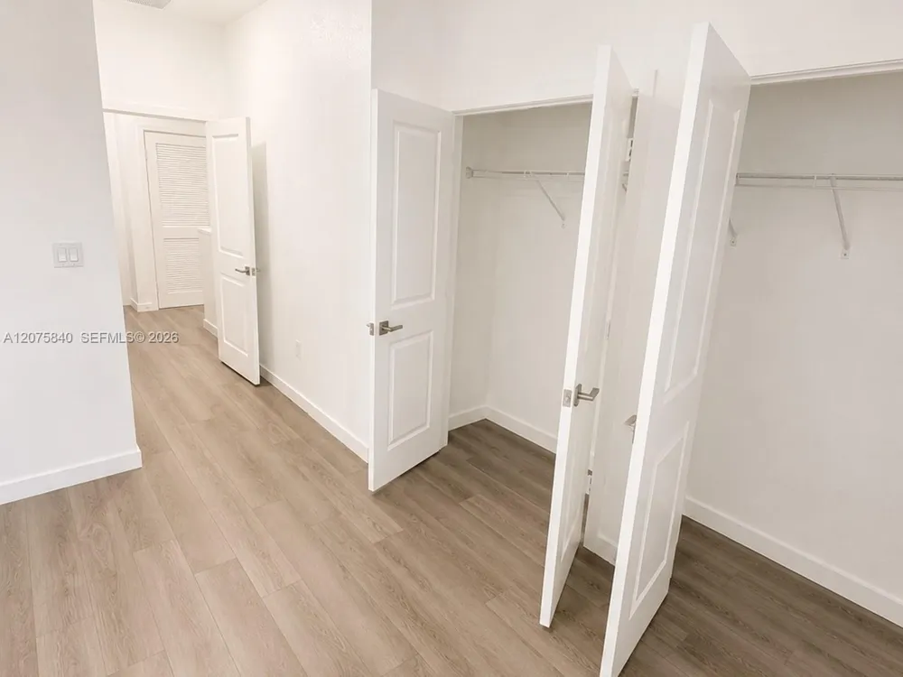 541 5 Th Ter Florida City, FL 33034