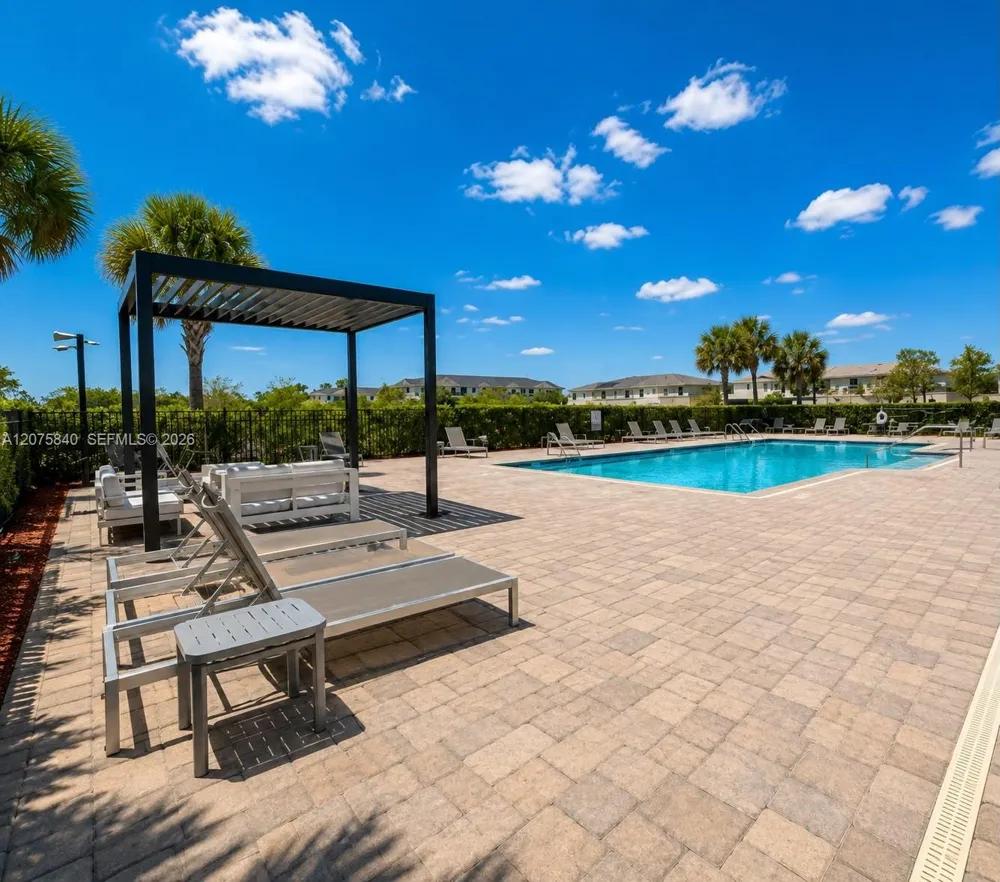 541 5 Th Ter Florida City, FL 33034