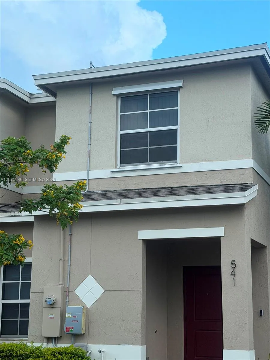 541 5 Th Ter Florida City, FL 33034