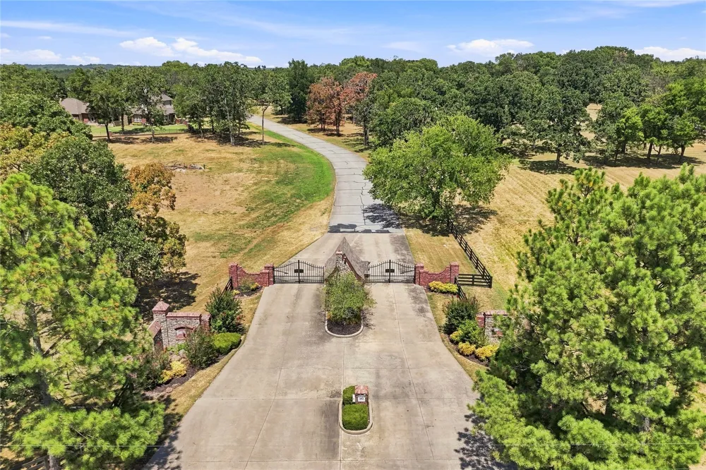 18745 Timberlake Drive Claremore, OK 74017