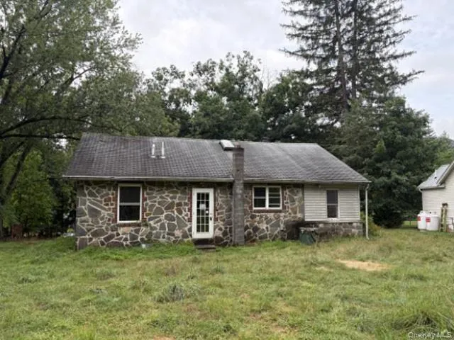 3426 State Route 97 Barryville, NY 12719