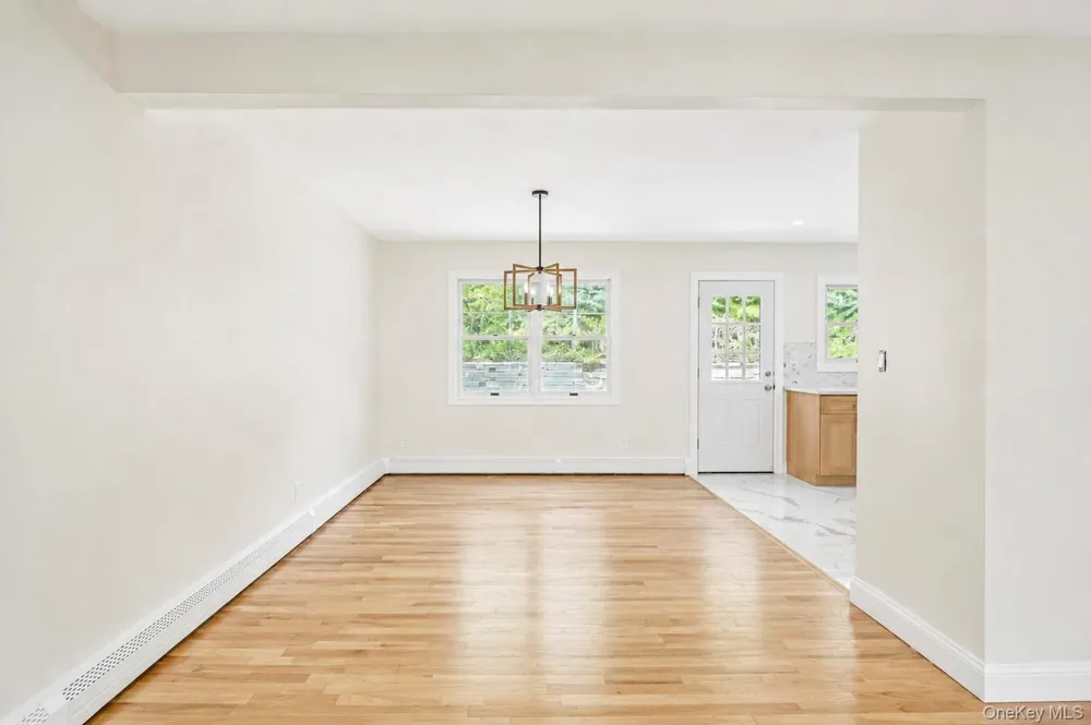 42 Noahs Path Rocky Point, NY 11778