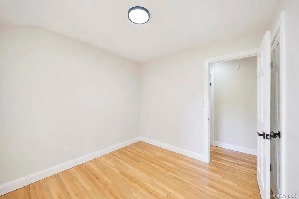 42 Noahs Path Rocky Point, NY 11778