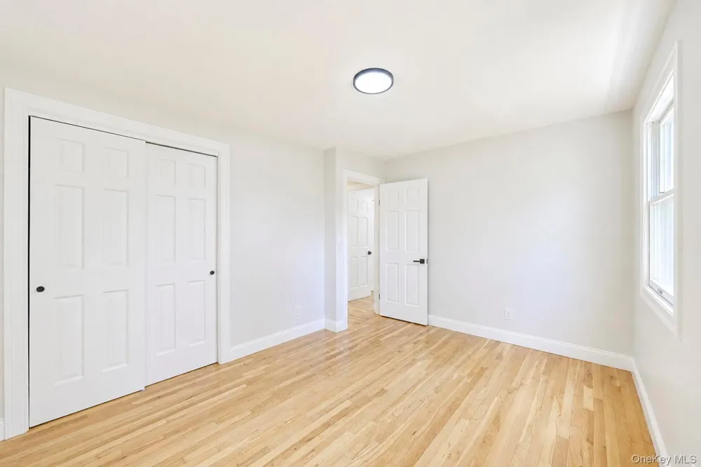 42 Noahs Path Rocky Point, NY 11778