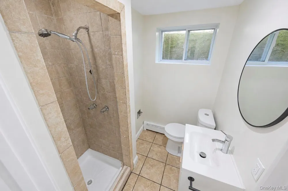 42 Noahs Path Rocky Point, NY 11778