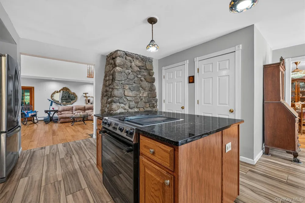 65 Oxford Springs Road Chester, NY 10918