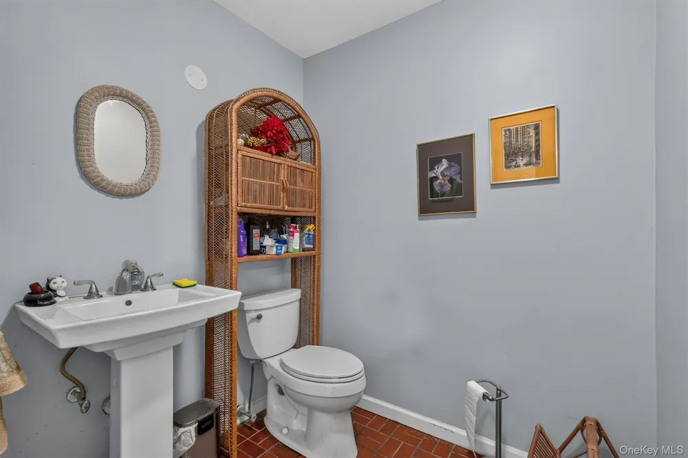 65 Oxford Springs Road Chester, NY 10918