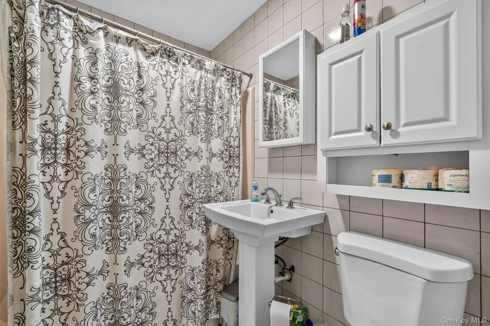 65 Oxford Springs Road Chester, NY 10918