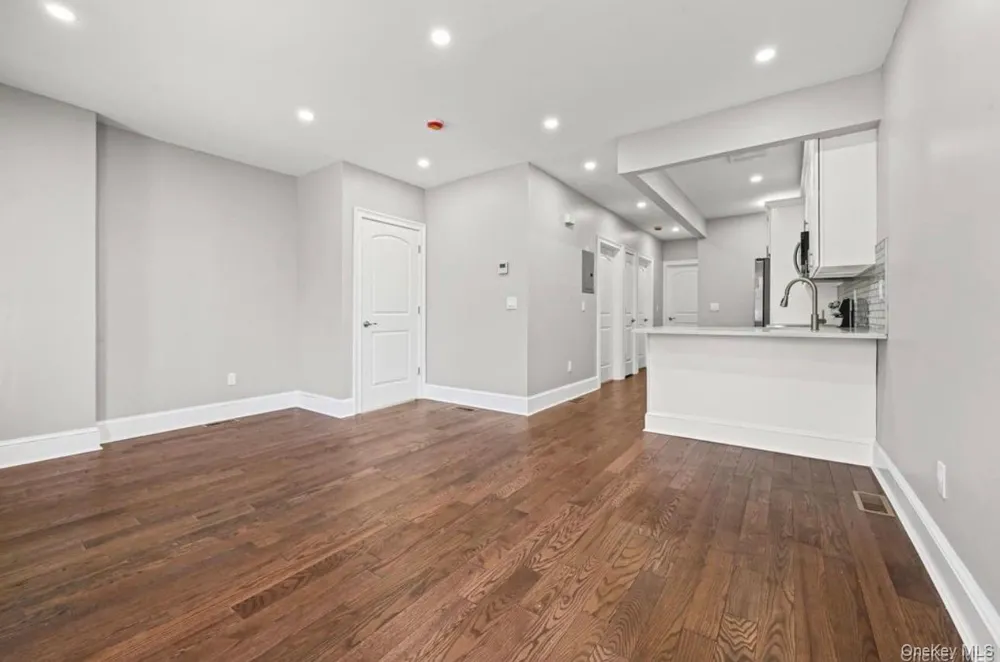 11521 143rd St #1 Jamaica South, NY 11436
