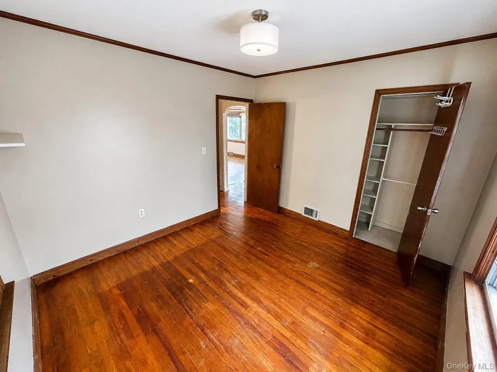 17 Greenview Avenue Monticello, NY 12701