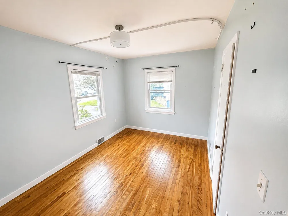 17 Greenview Avenue Monticello, NY 12701