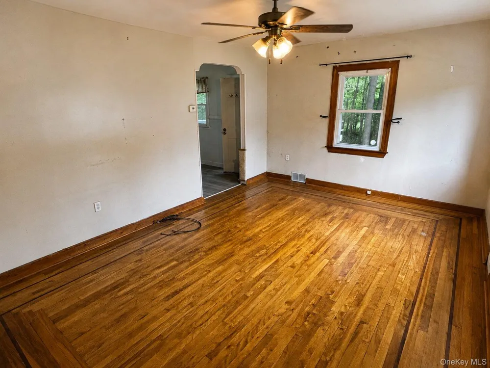 17 Greenview Avenue Monticello, NY 12701