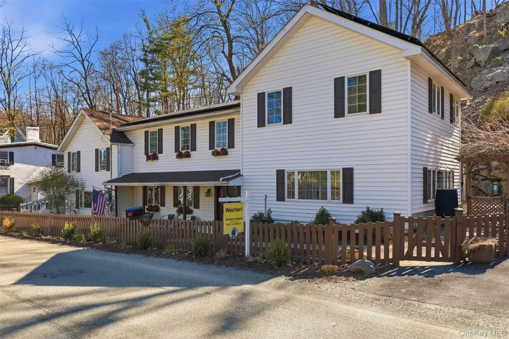 24 Mountain Road Cornwall on Hudson, NY 12520