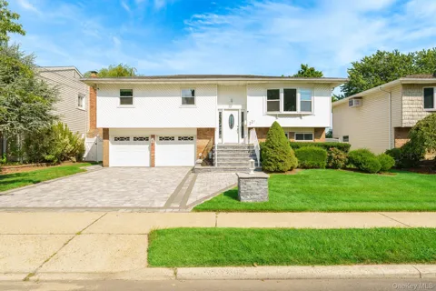 221 Roosevelt Avenue