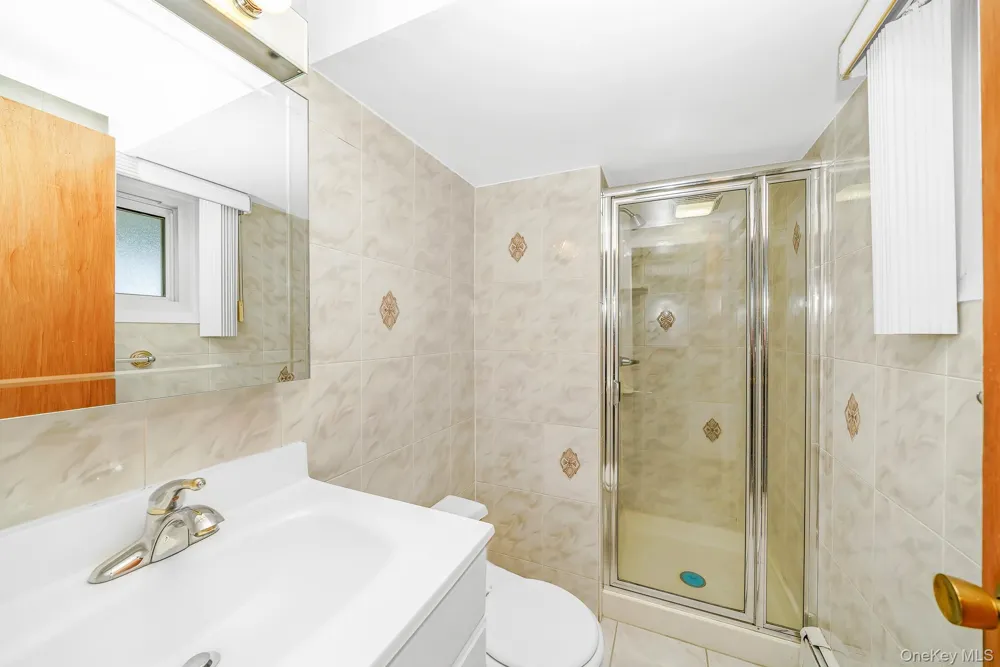 221 Roosevelt Avenue Massapequa Park, NY 11762