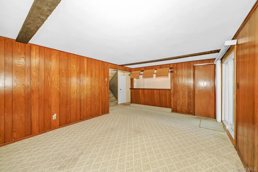 221 Roosevelt Avenue Massapequa Park, NY 11762