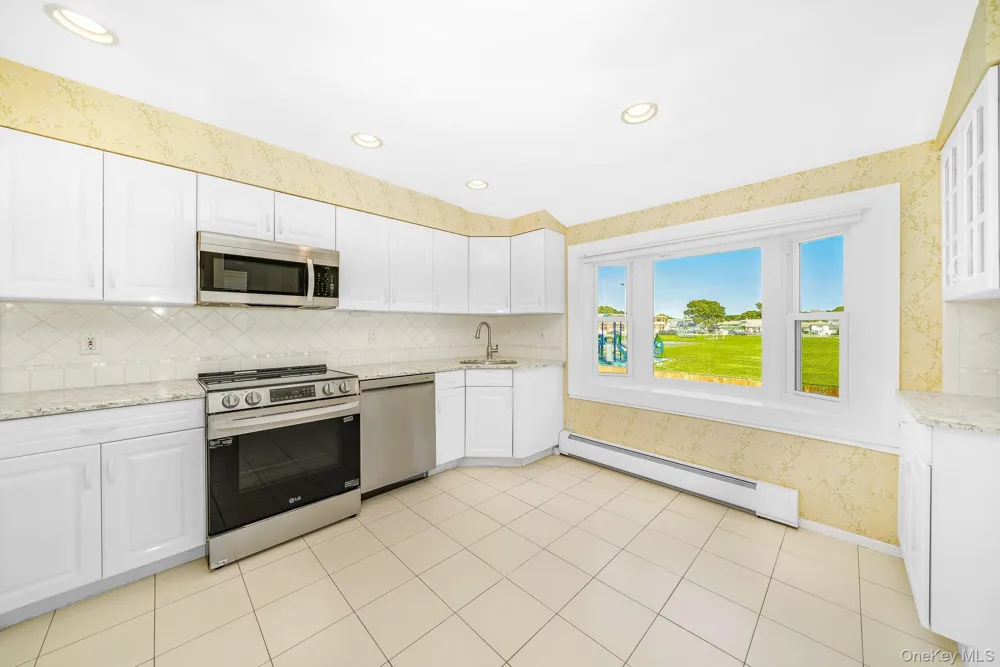 221 Roosevelt Avenue Massapequa Park, NY 11762