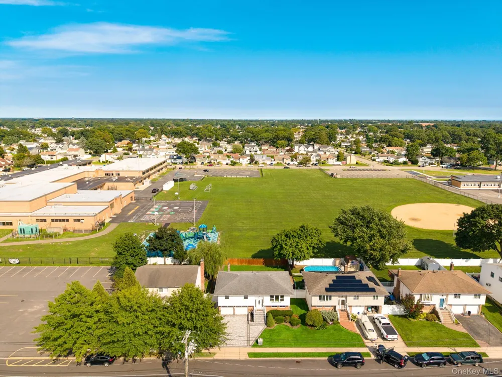 221 Roosevelt Avenue Massapequa Park, NY 11762