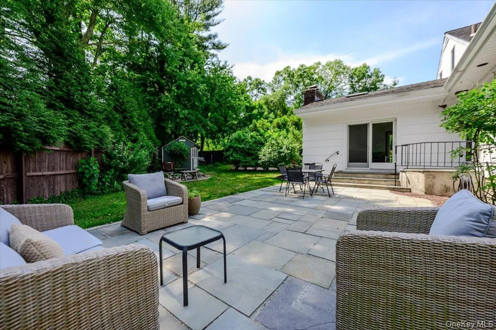 15 Tamarac Trail Harrison, NY 10528