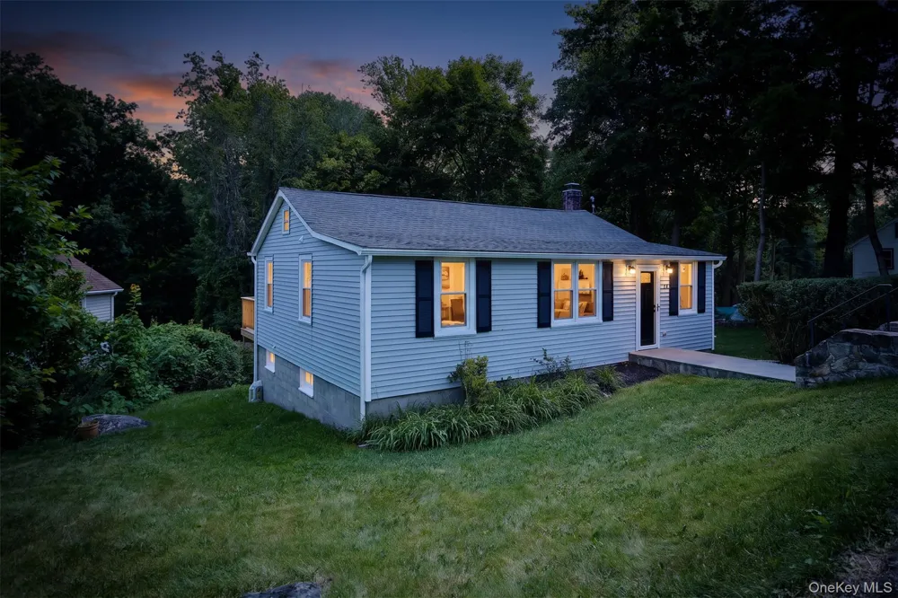 28 Brewster Drive Carmel, NY 10512