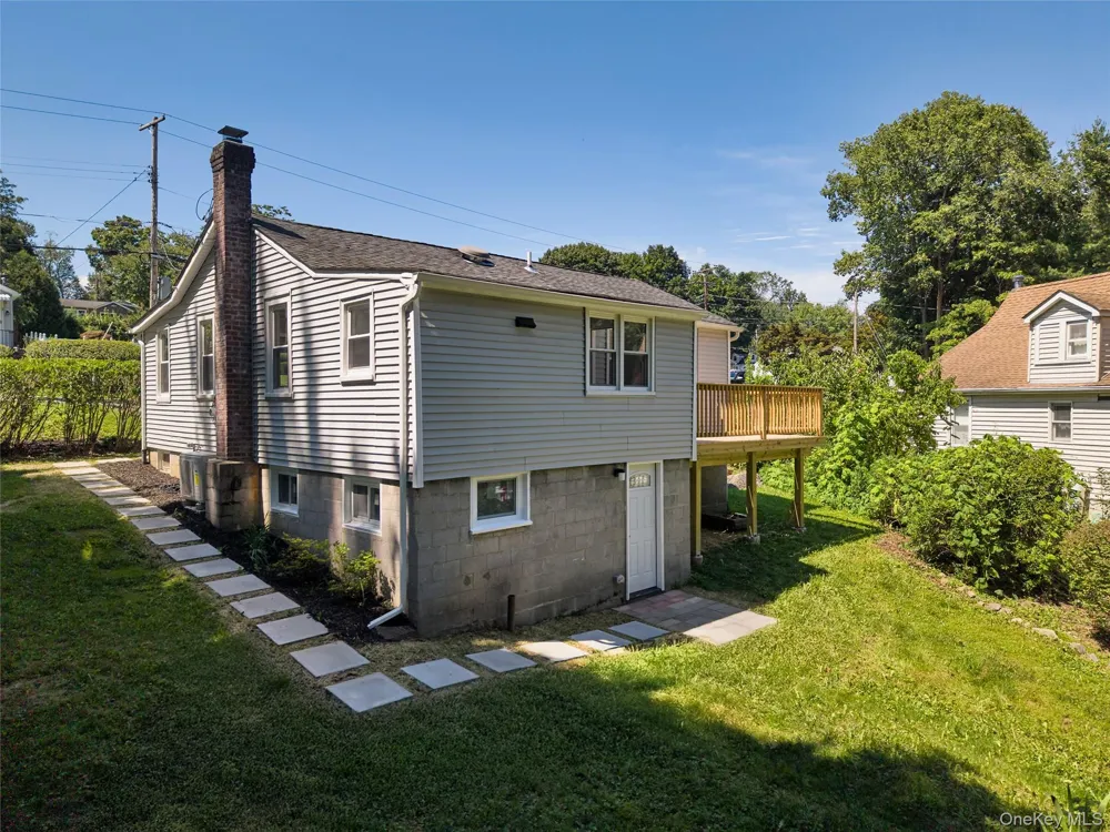 28 Brewster Drive Carmel, NY 10512