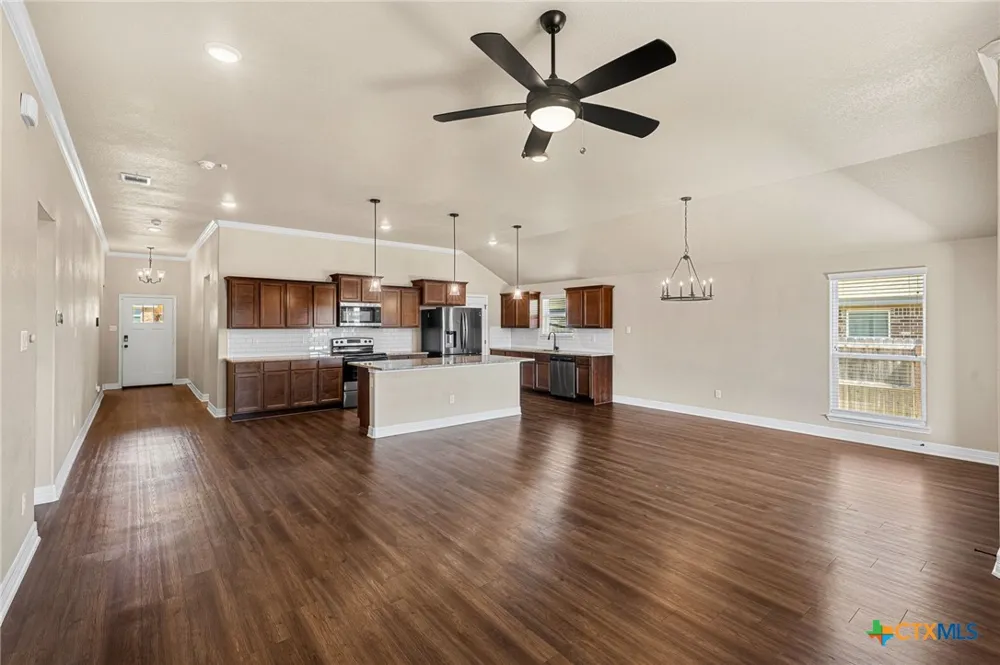 1706 Dryden Avenue Copperas Cove, TX 76522