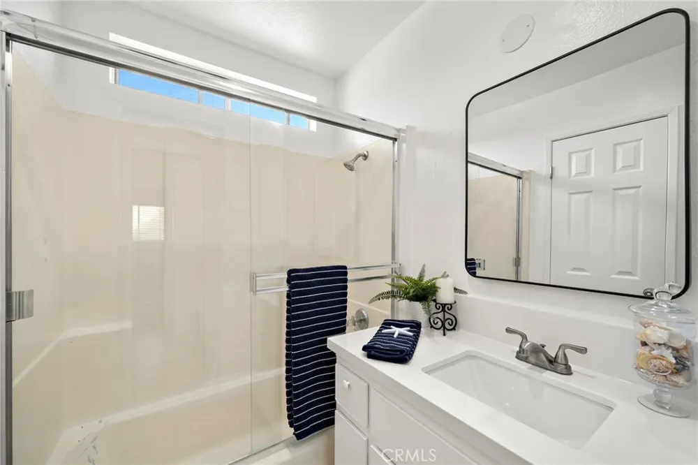 4902 Pearce Huntington Beach, CA 92649
