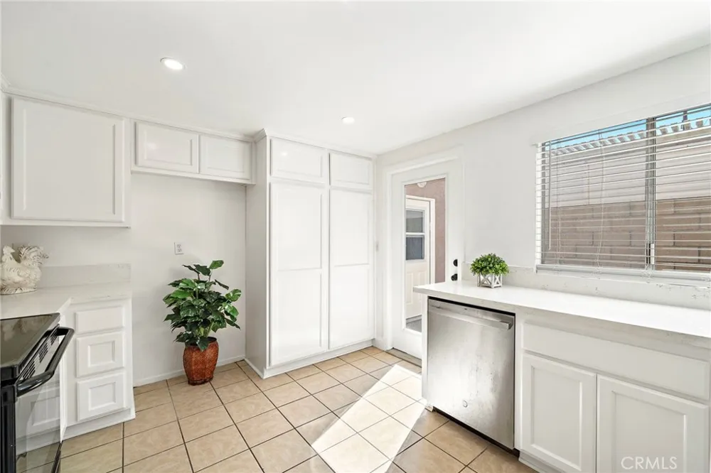 4902 Pearce Huntington Beach, CA 92649