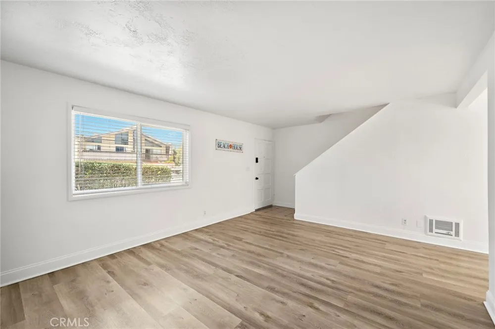 4902 Pearce Huntington Beach, CA 92649