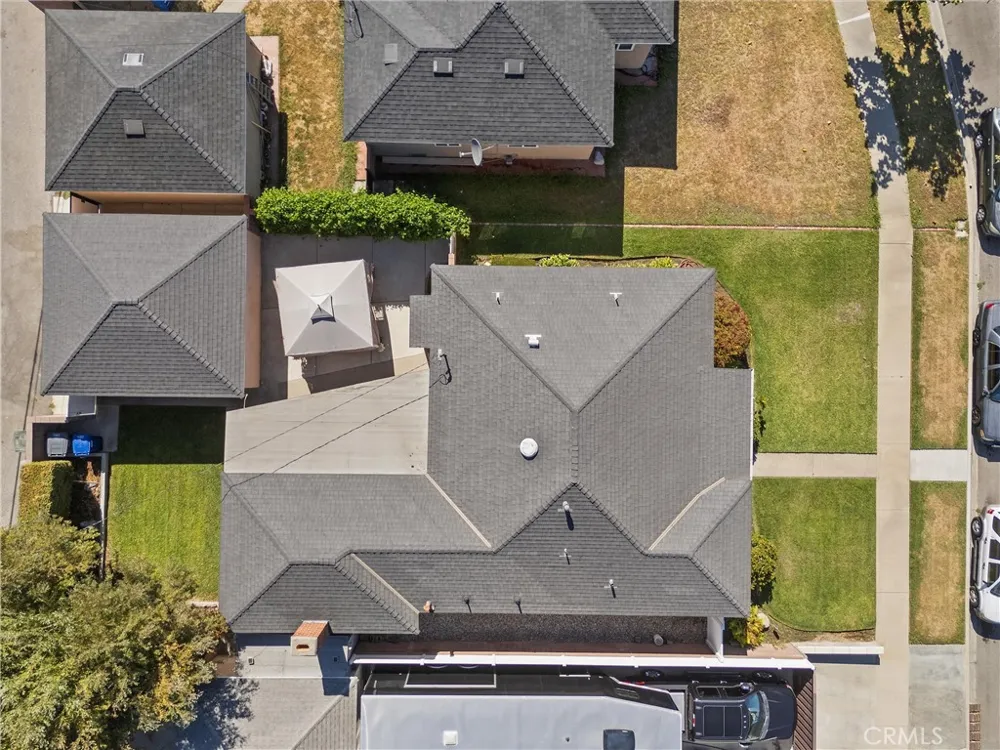 4945 Adenmoor Lakewood, CA 90713
