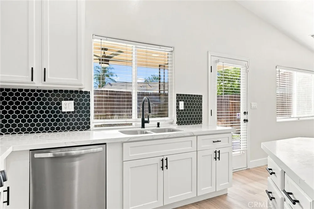 9610 Dusty Wheat Bakersfield, CA 93313