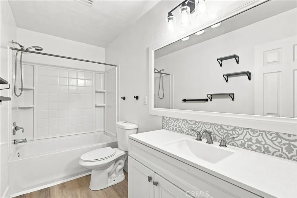 9610 Dusty Wheat Bakersfield, CA 93313