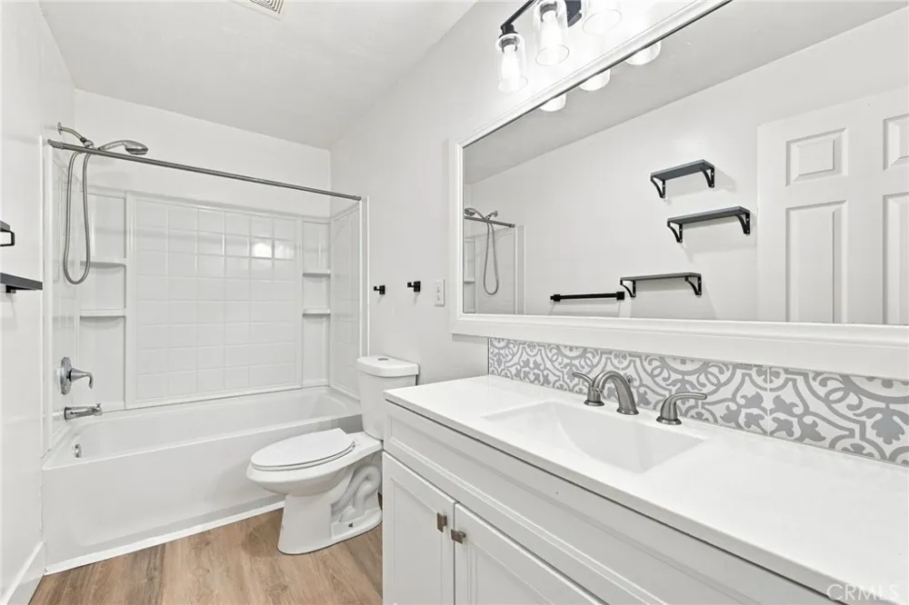 9610 Dusty Wheat Bakersfield, CA 93313