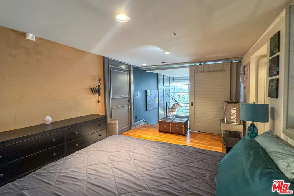1037 Laurel Avenue #10 West Hollywood, CA 90046