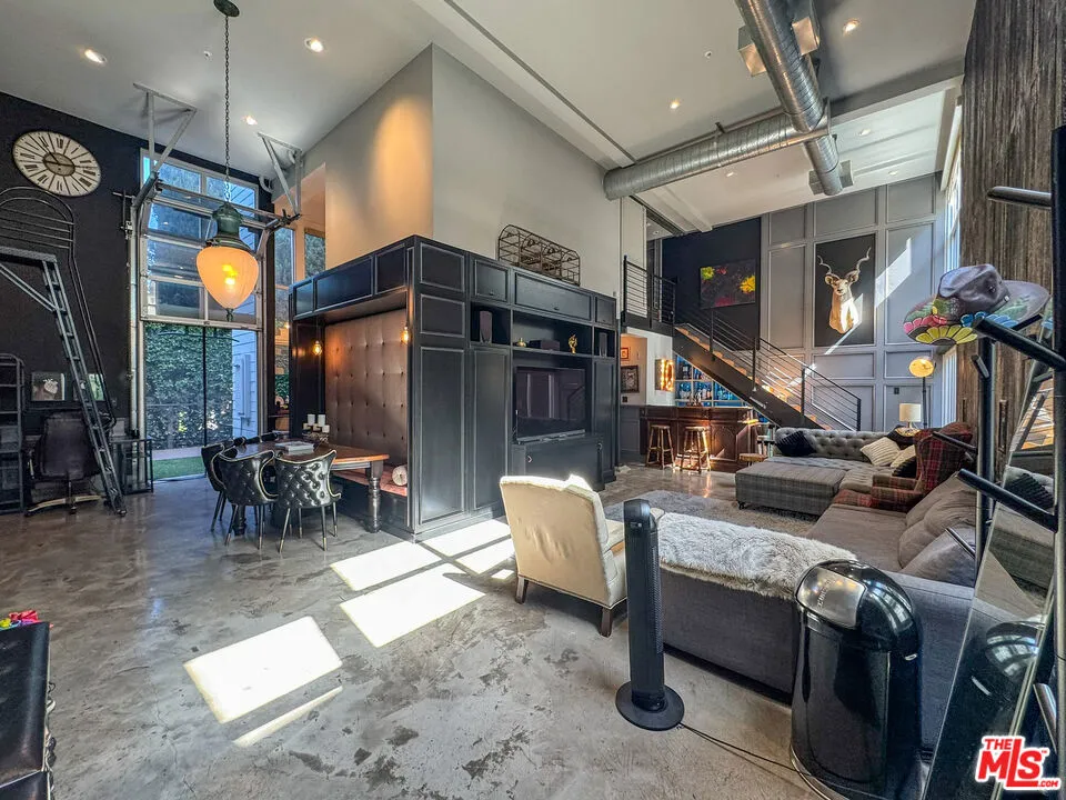 1037 Laurel Avenue #10 West Hollywood, CA 90046