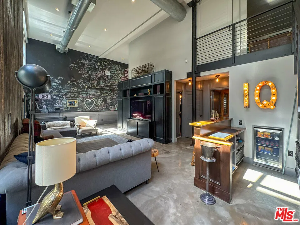 1037 Laurel Avenue #10 West Hollywood, CA 90046