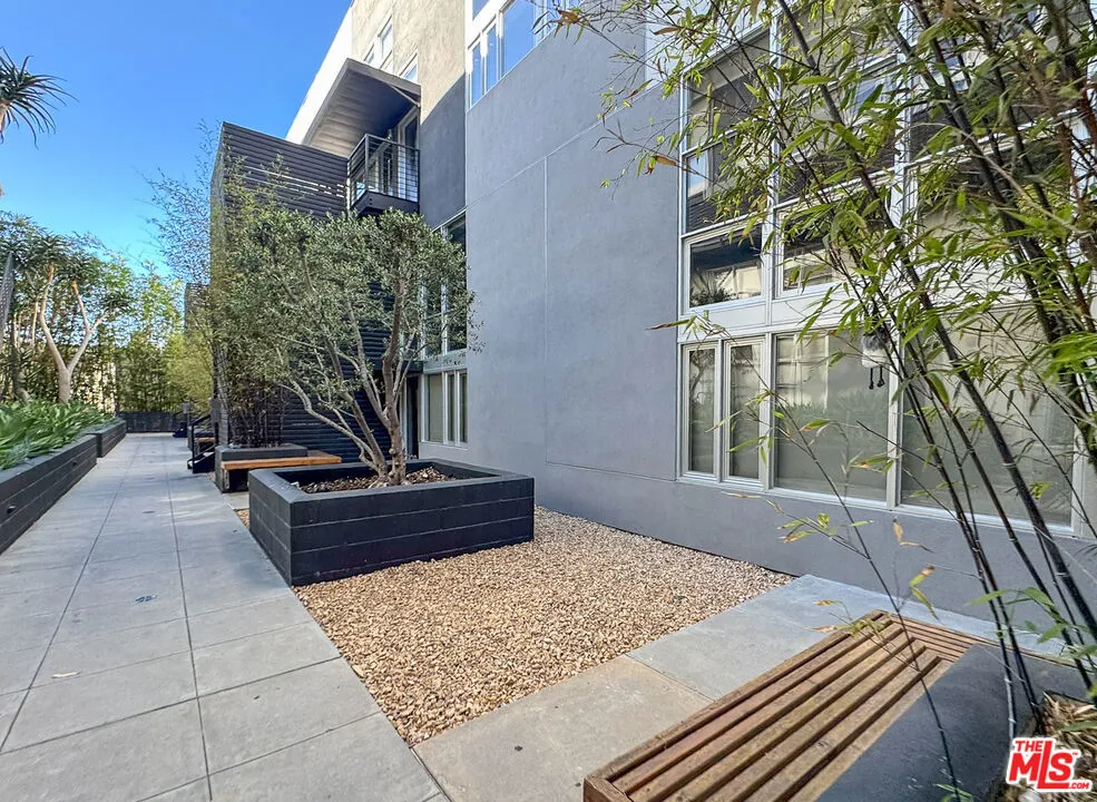 1037 Laurel Avenue #10 West Hollywood, CA 90046