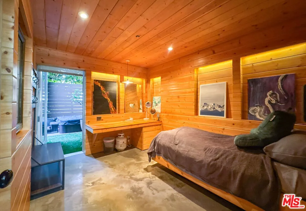 1037 Laurel Avenue #10 West Hollywood, CA 90046