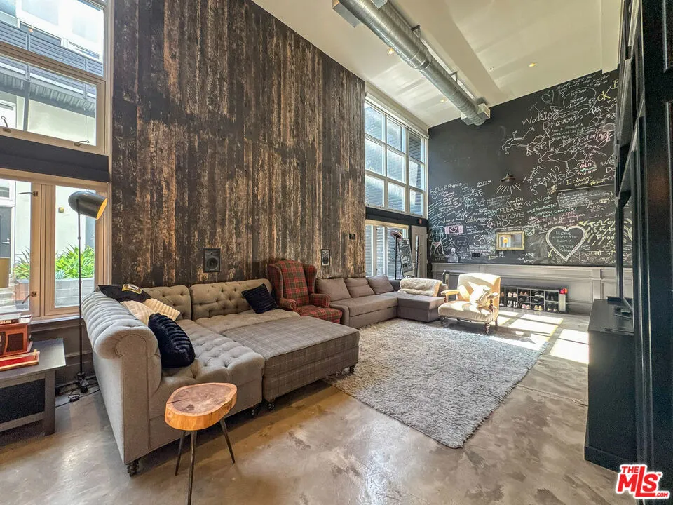 1037 Laurel Avenue #10 West Hollywood, CA 90046