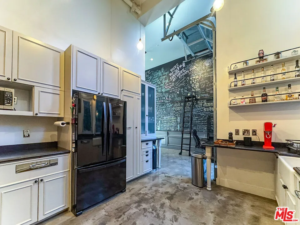 1037 Laurel Avenue #10 West Hollywood, CA 90046