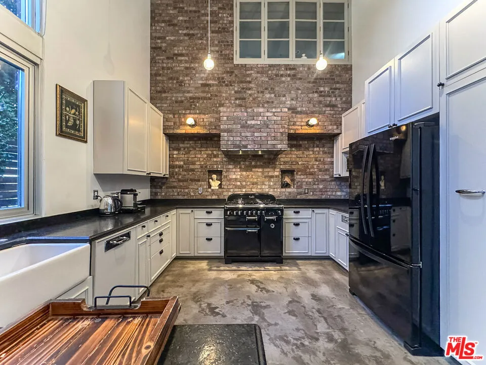 1037 Laurel Avenue #10 West Hollywood, CA 90046