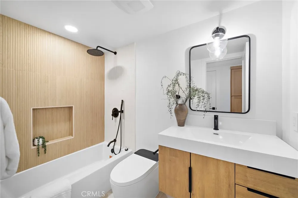 17248 Reimer Street Fountain Valley, CA 92708