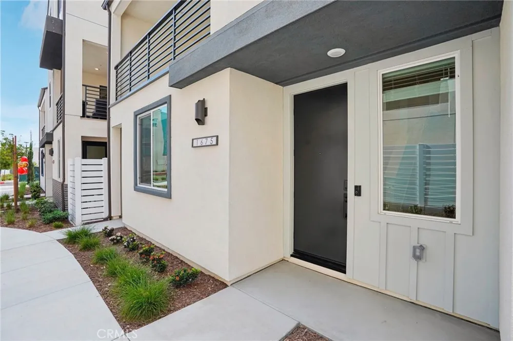 1675 Coral Sea Lane San Pedro, CA 90732