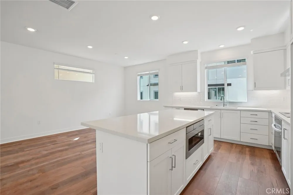 1675 Coral Sea Lane San Pedro, CA 90732