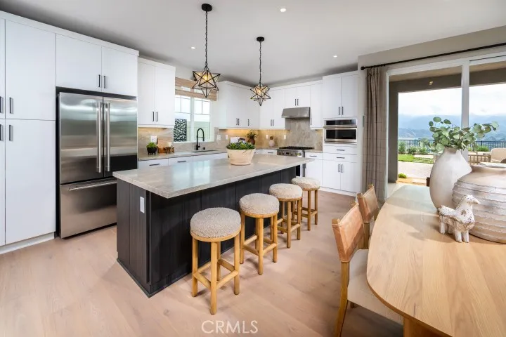 16301 Estonia Drive Canyon Country, CA 91387