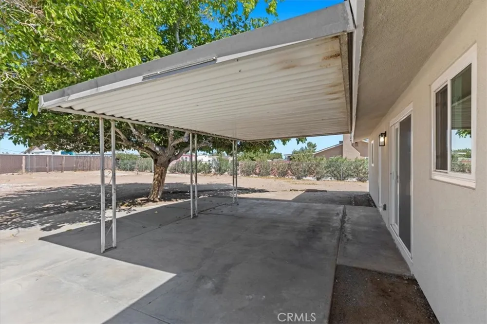 9812 Redwood Hesperia, CA 92345