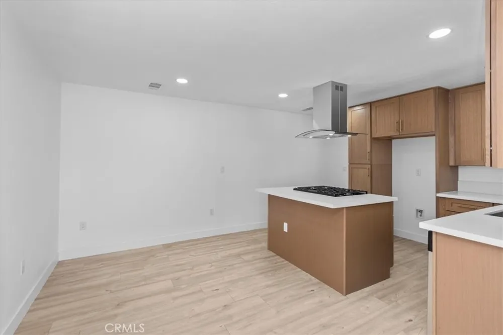 9812 Redwood Hesperia, CA 92345