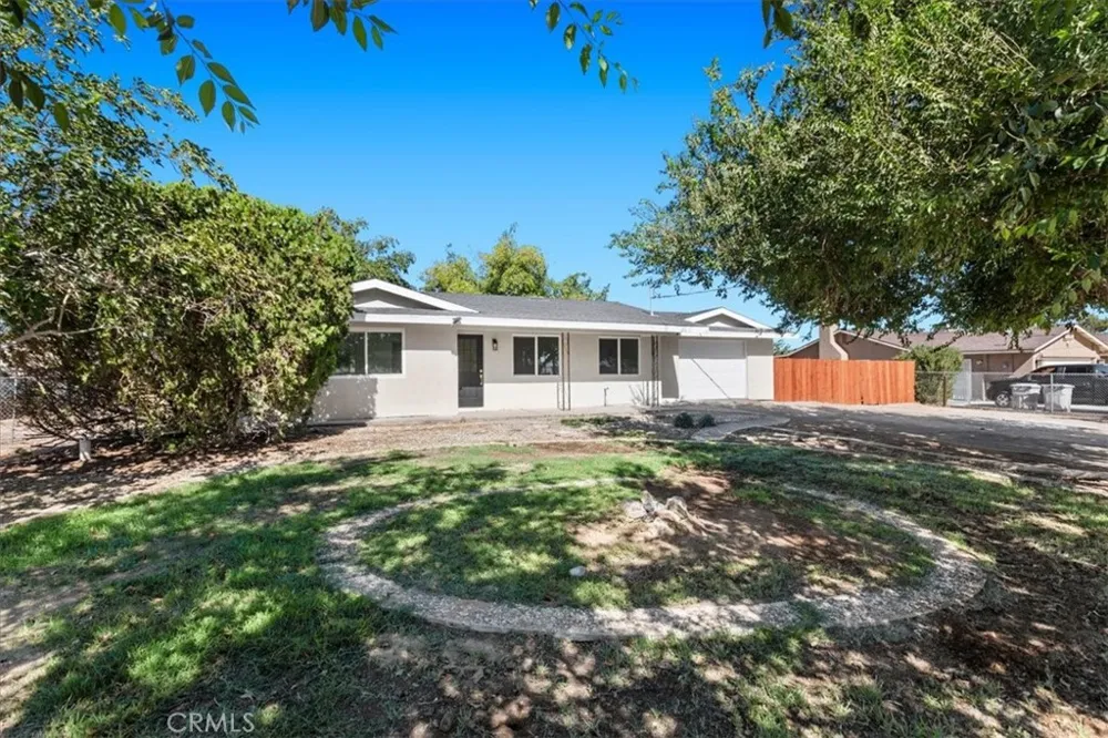 9812 Redwood Hesperia, CA 92345