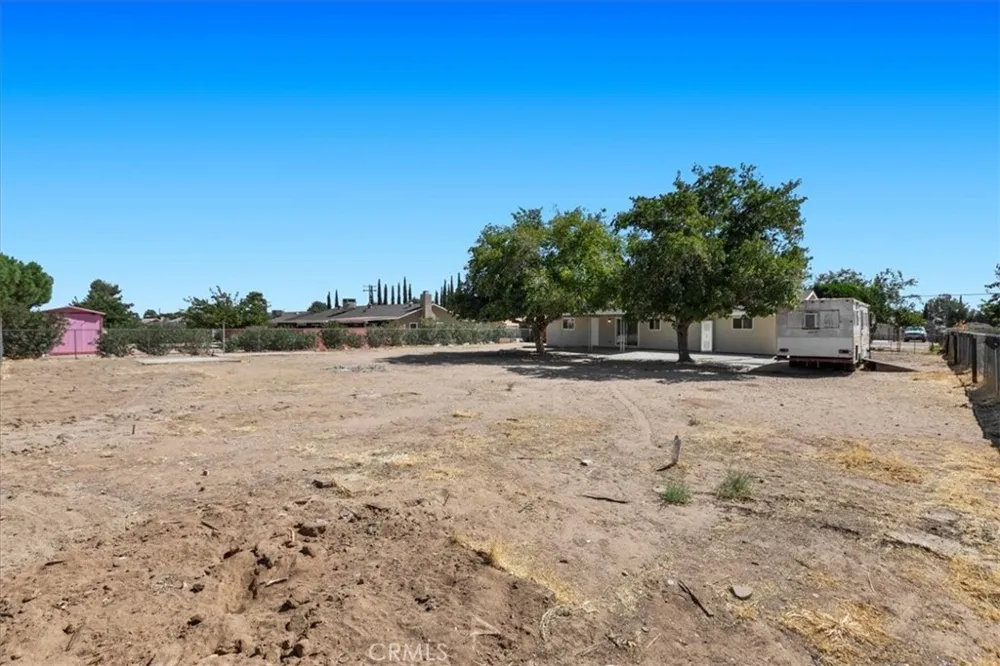 9812 Redwood Hesperia, CA 92345